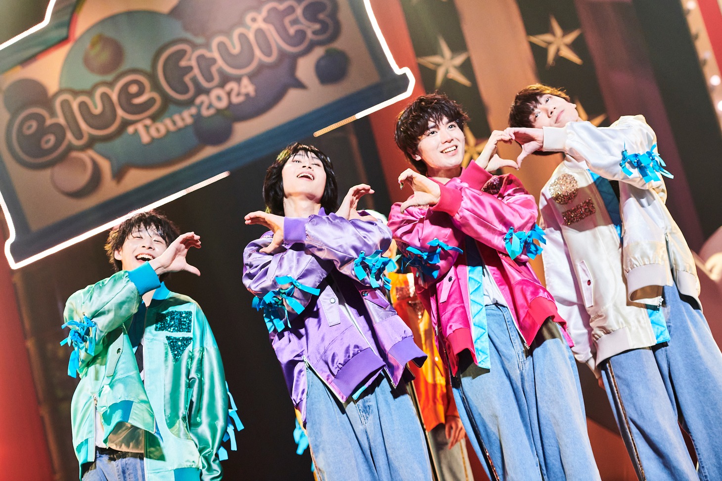 「THE SUPER FRUIT 2nd ONEMAN TOUR - Blue Fruits Tour2024 -」昭和女子大学人見記念講堂公演の様子。（撮影：上溝恭香）