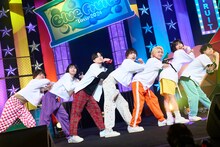 THE SUPER FRUIT（撮影：上溝恭香）