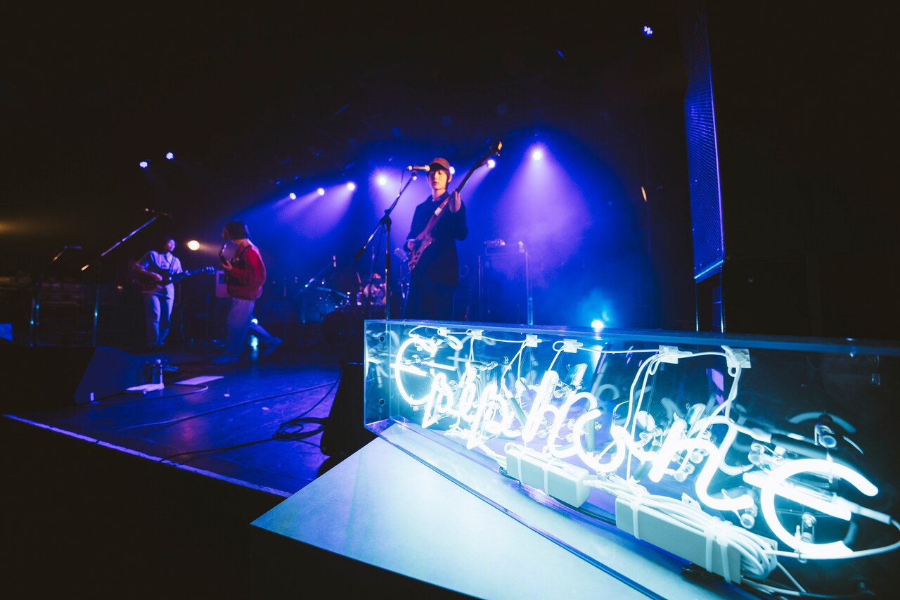 エピフォン復興支援イベントより田島貴男×角舘健悟、DYGLのライブを公開