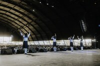 新しい学校のリーダーズ (c)88rising