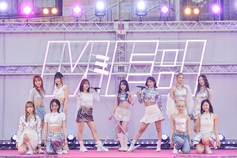 ME:I (c)LAPONE GIRLS