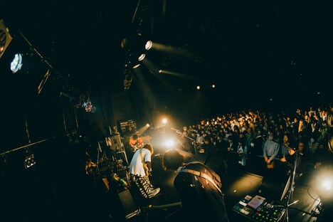 Helsinki Lambda Clubのライブの様子。（Photo by renzo masuda）