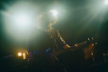 ART-SCHOOLサポートメンバーの中尾憲太郎（B）。（Photo by renzo masuda）