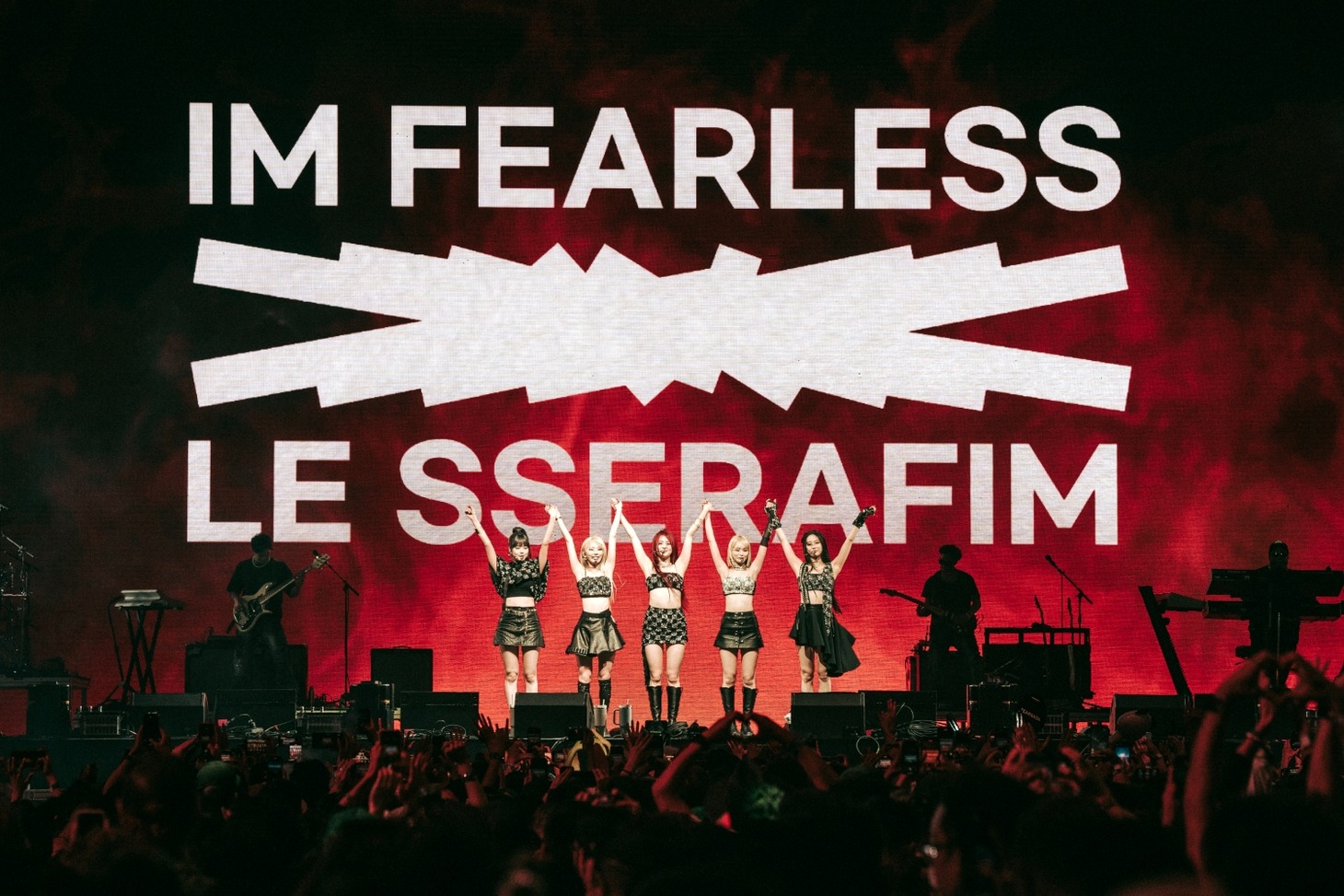 「Coachella Valley Music and Arts Festival」に登場したLE SSERAFIM。（Photo by Natt Lim）