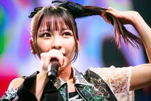 ポニーテールで威嚇する十味（#2i2）。