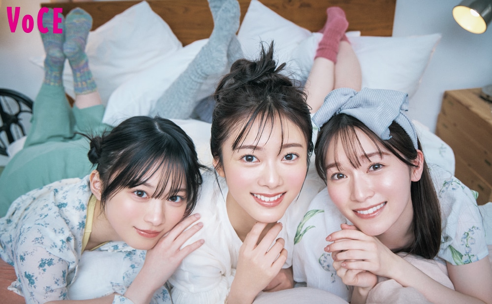 櫻坂46の森田ひかる（左）、田村保乃（中央）、守屋麗奈（右）。