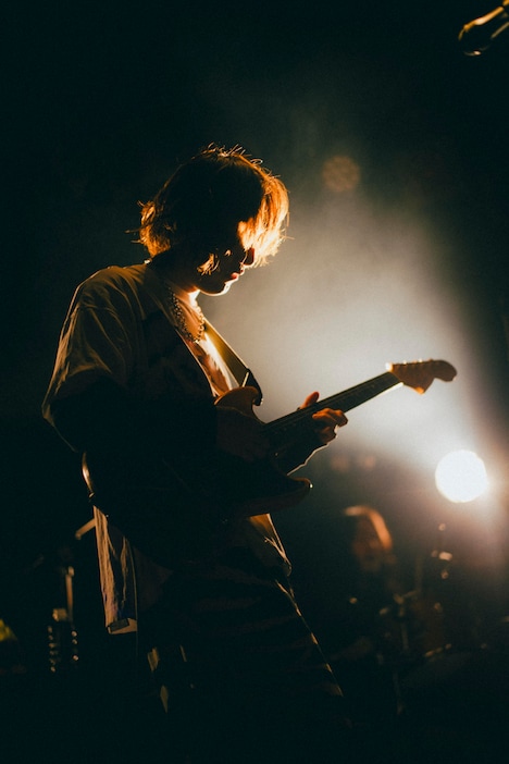 橋本薫（Vo, G / Helsinki Lambda Club）（Photo by renzo masuda）