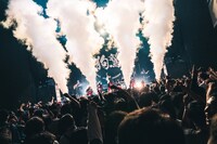 「INUWASI LIVE TOUR 2024〝狗鷲〟」ファイナル公演の様子。（撮影：真島洸）