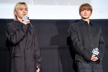 左からSKY-HI、Nissy。