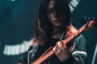 辻久カオル（G）（撮影：真島洸）