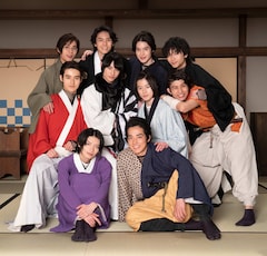 前田拳太郎、奥智哉、杢代和人、高野洸ら10名の若手俳優ユニットがドラマ主題歌を歌う
