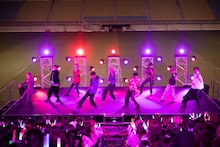 超特急（撮影：米山三郎）