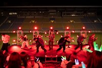 超特急（撮影：米山三郎）