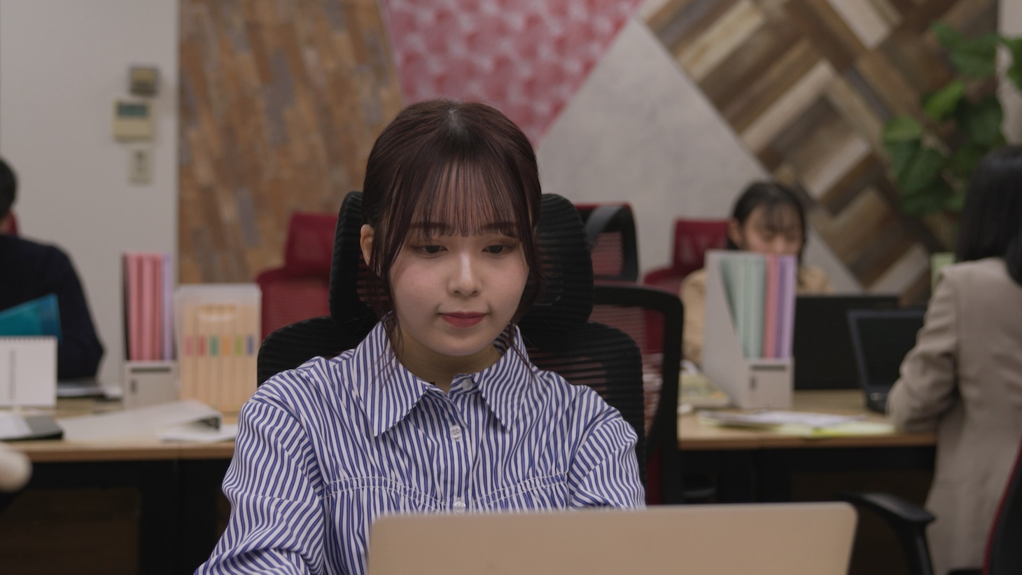 「港区男子のあざと人生ノート」より、佐藤璃果（乃木坂46）