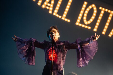 中納良恵（Vo）（撮影：仁礼博）