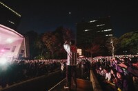 「never young beach show at 日比谷野外大音楽堂 -10th Anniversary-」の様子。（Photo by Asami Nobuoka）