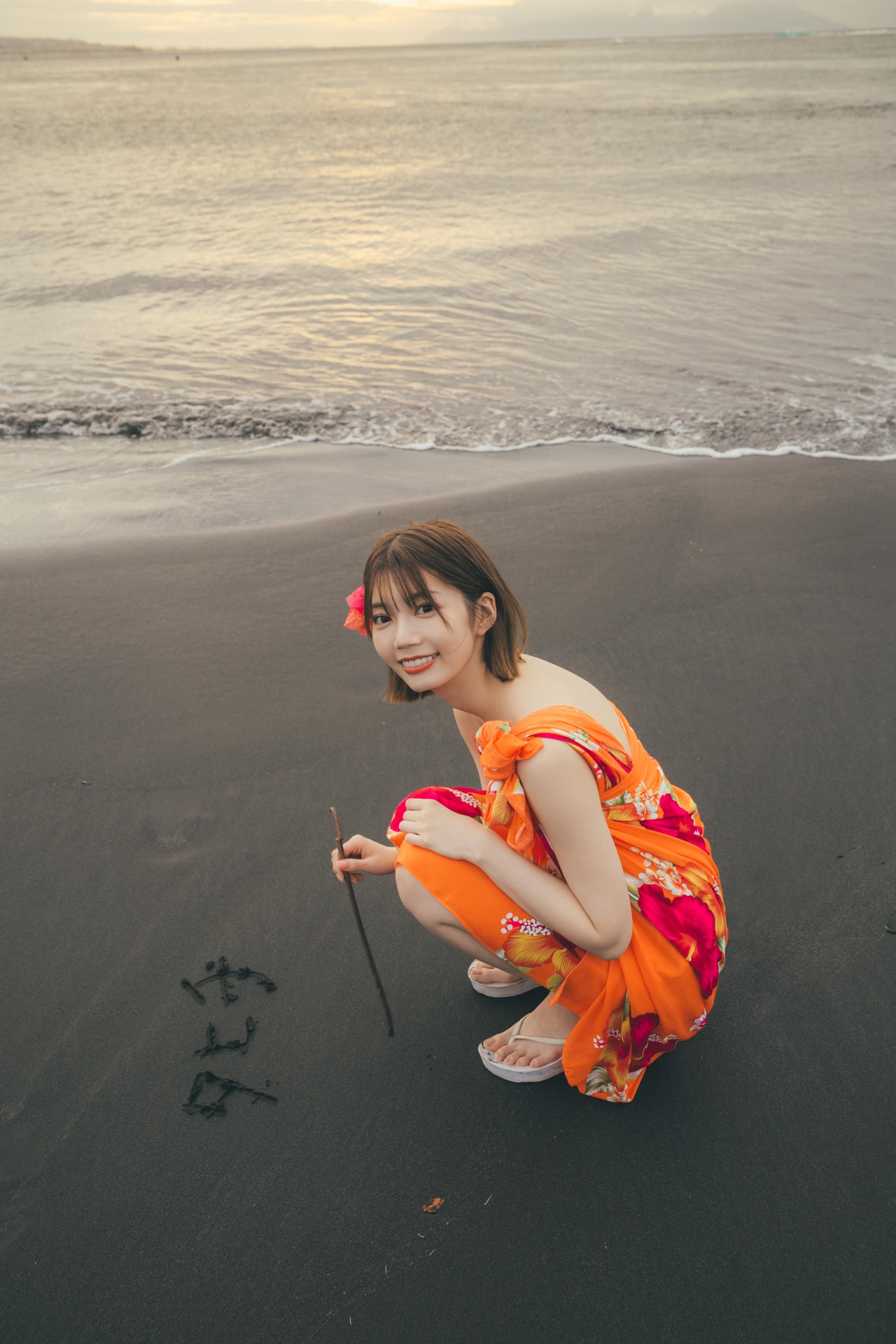 高本彩花の1st写真集（タイトル未定）より。（撮影：東京祐）(c)KOBUNSHA