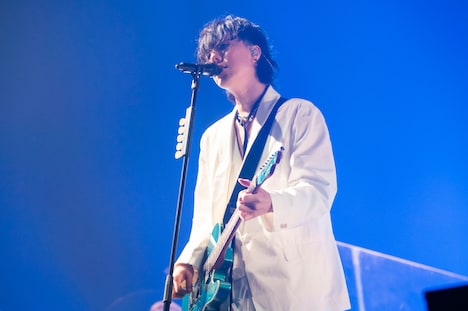 野田洋次郎(Vo, G)(撮影:ヤオタケシ)