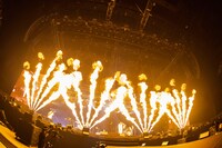 「RADWIMPS WORLD TOUR 2024 "The way you yawn, and the outcry of Peace"［Asia］」神奈川・ぴあアリーナMM公演の様子。（撮影：ヤオタケシ）