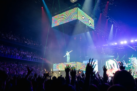 「RADWIMPS WORLD TOUR 2024 "The way you yawn, and the outcry of Peace"［Asia］」神奈川・ぴあアリーナMM公演の様子。（撮影：ヤオタケシ）