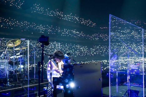 「RADWIMPS WORLD TOUR 2024 "The way you yawn, and the outcry of Peace"［Asia］」神奈川・ぴあアリーナMM公演の様子。（撮影：ヤオタケシ）