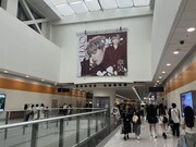 会場のいたるところを彩るジャン・ハオさん。