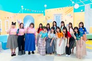 日向坂46四期生の冠番組スタート、一風変わったカラオケルームで歌う“新感覚音楽バラエティ”