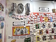 現地JAM（JO1ファンの呼称）さんの愛が詰まったブースの装飾。