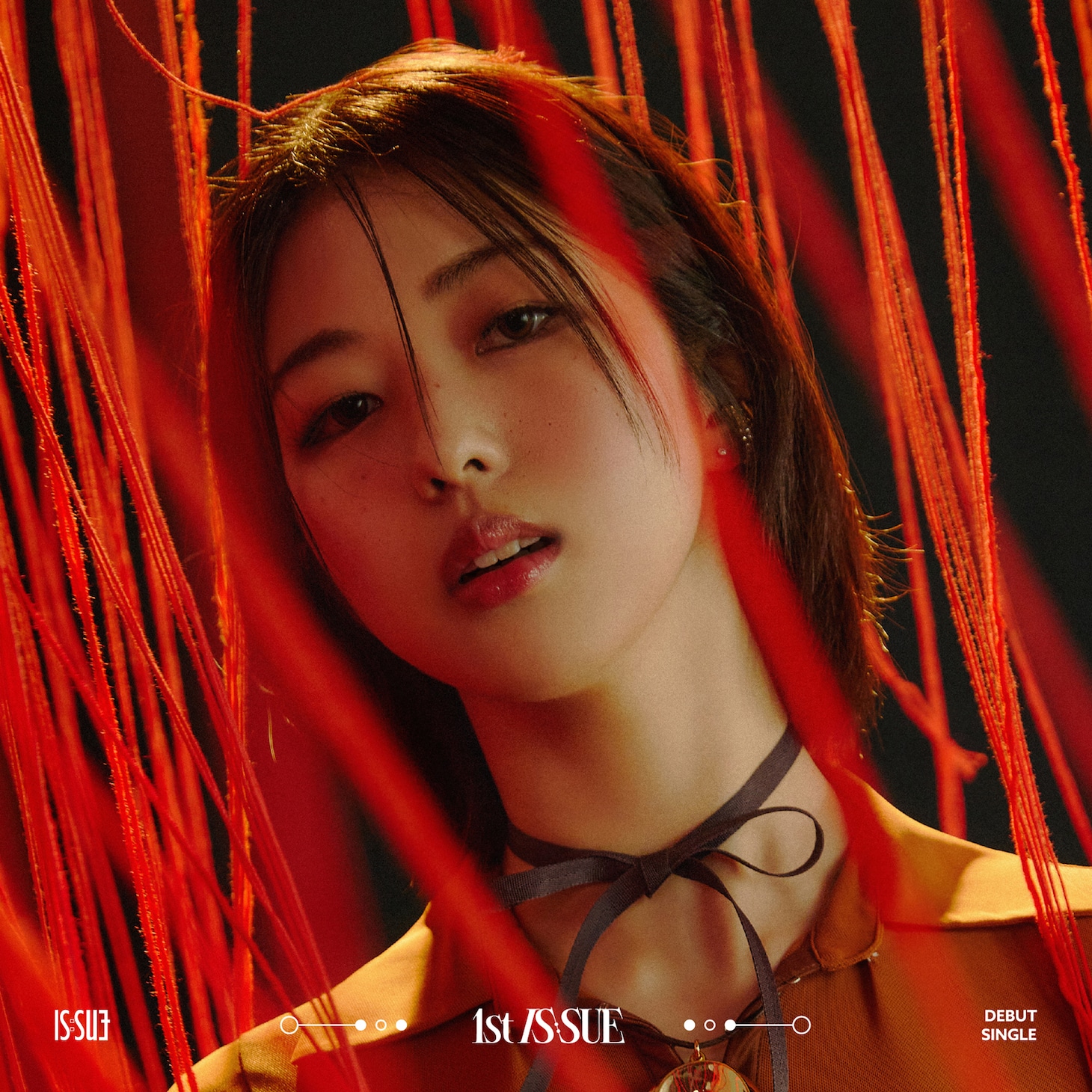 IS:SUE「1st IS:SUE」FC限定盤（YUUKI） (c)LAPONE GIRLS