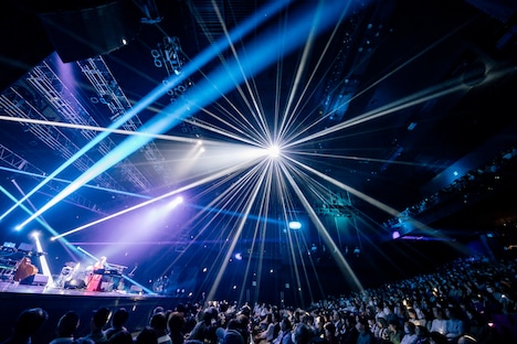 「HIGUCHIAI band one-man live 2024 ［未成線上］」東京・EX THEATER ROPPONGI公演の様子。（撮影：藤井拓）