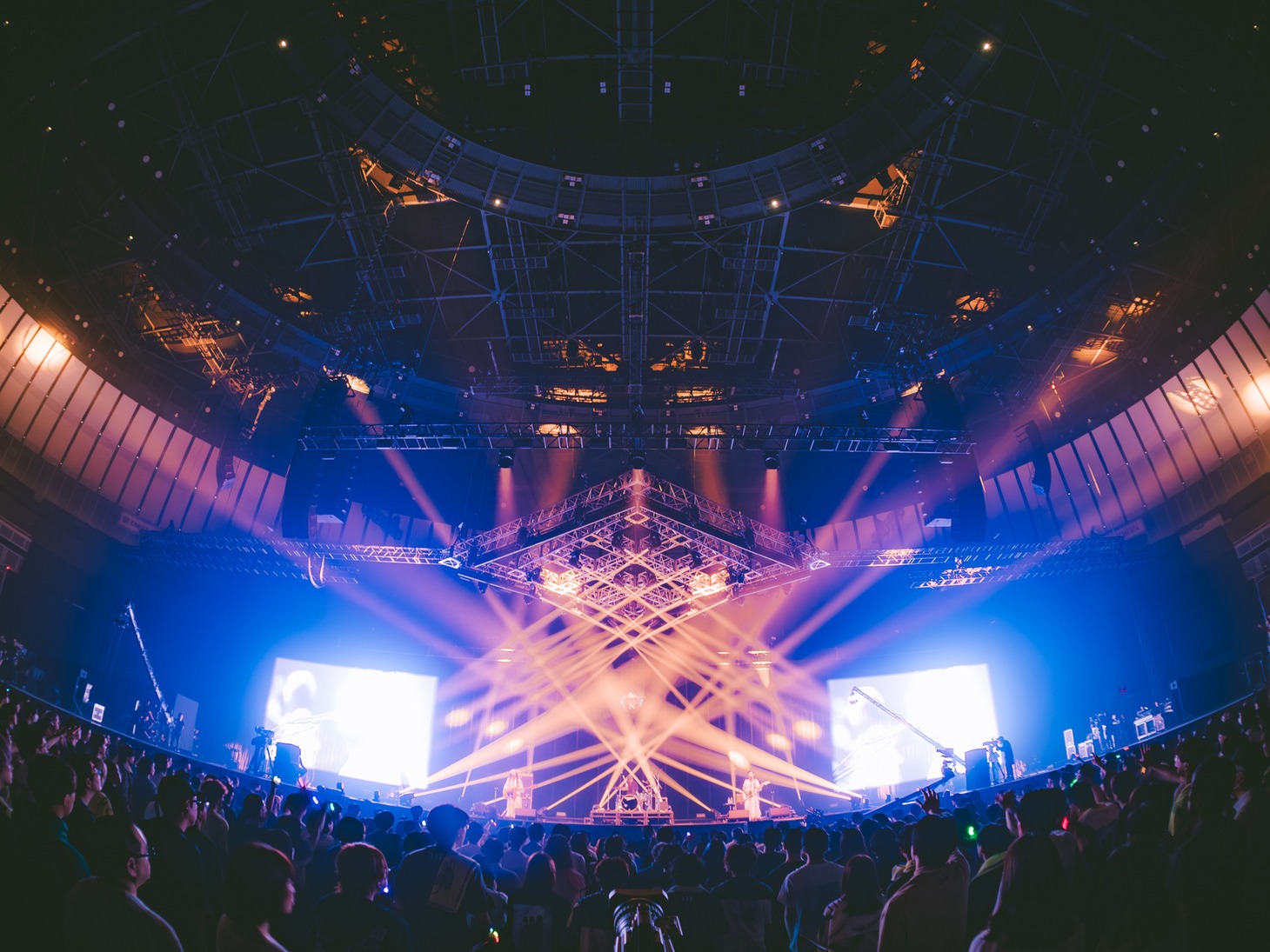 羊文学「羊文学 LIVE 2024 “III”」の様子。（Photo by Daiki Miura）