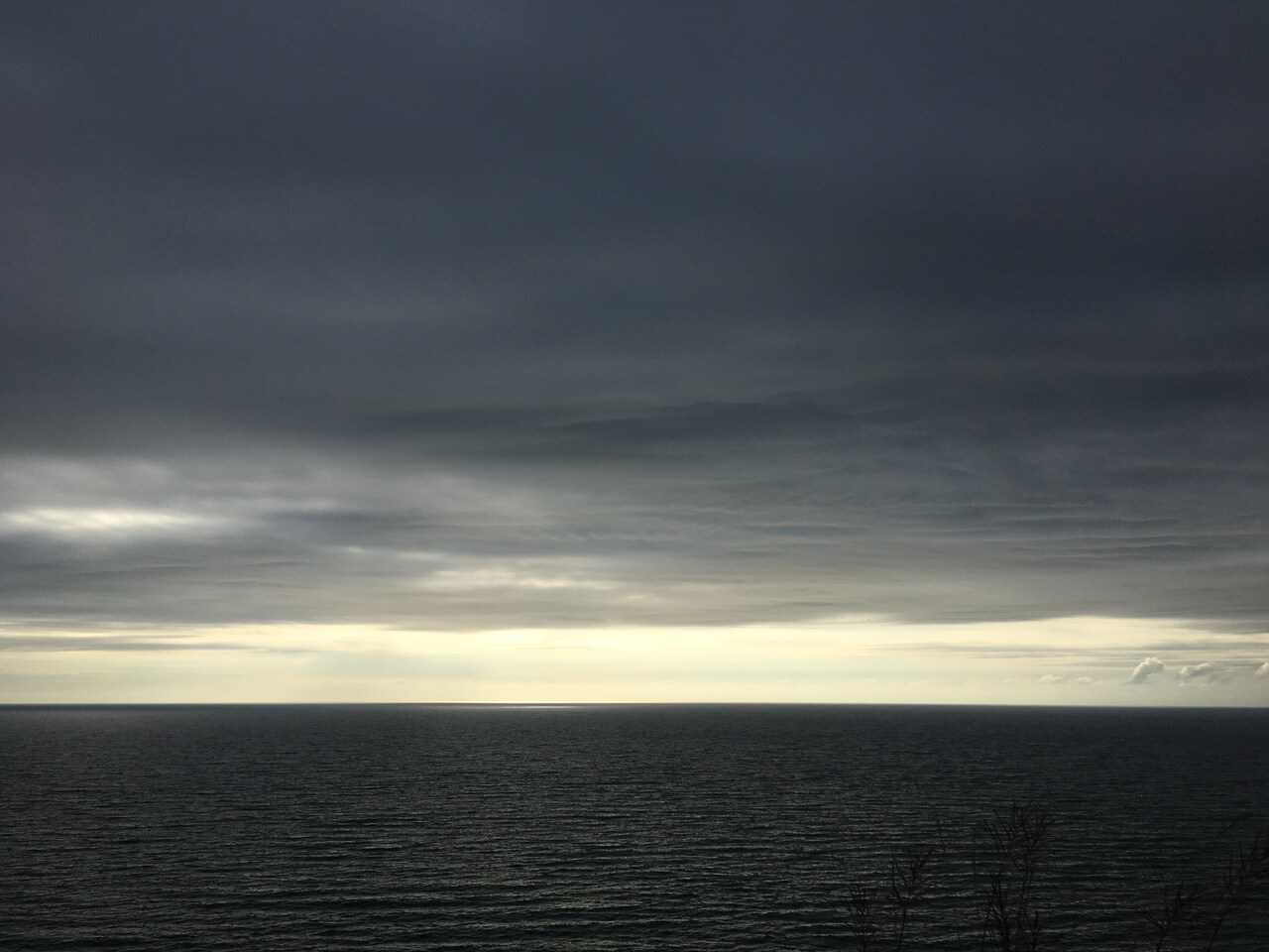 小平のキャンプ場から見た日本海