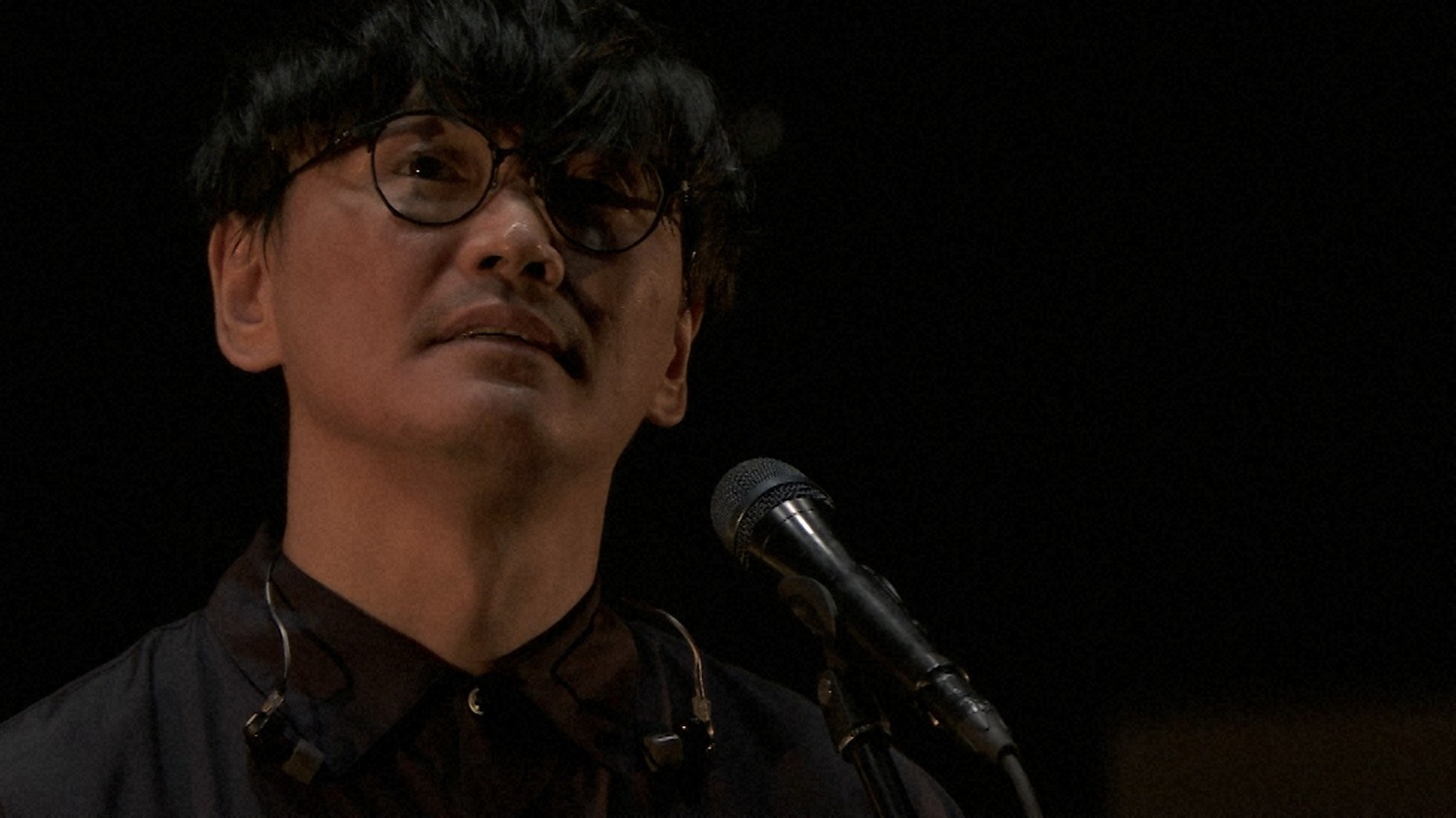 「NHKスペシャル『山口一郎“うつ”と生きる～サカナクション 復活への日々～』」より。（写真提供：NHK）