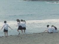 NewJeans「Bubble Gum」ミュージックビデオより。(c)2024 ADOR. All Rights Reserved.