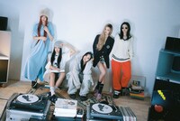 NewJeans (c)2024 ADOR. All Rights Reserved.