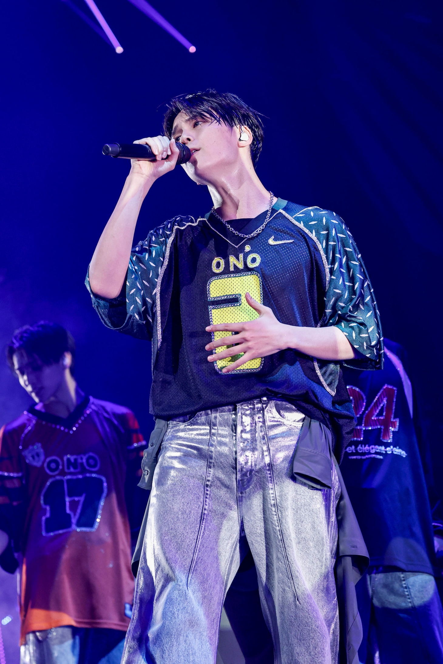 REI
