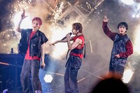 左からKENSHIN、EIKU、NAOYA。