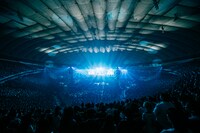 「THE YELLOW MONKEY SUPER BIG EGG 2024 "SHINE ON"」の様子。