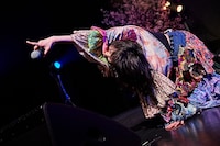 スタンド・バイ・菜月（撮影：粂井健太）