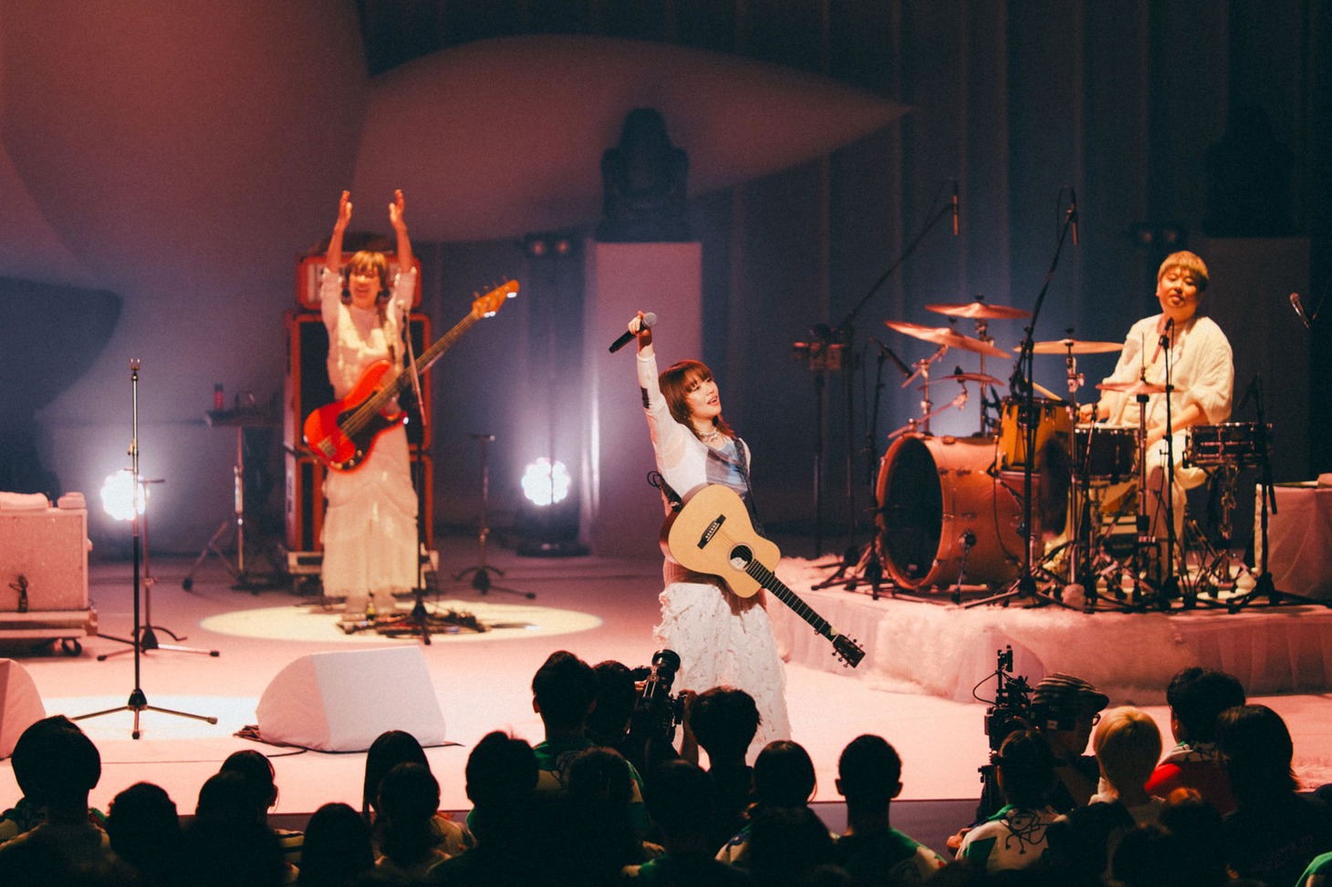 にしな（Photo by renzo masuda）