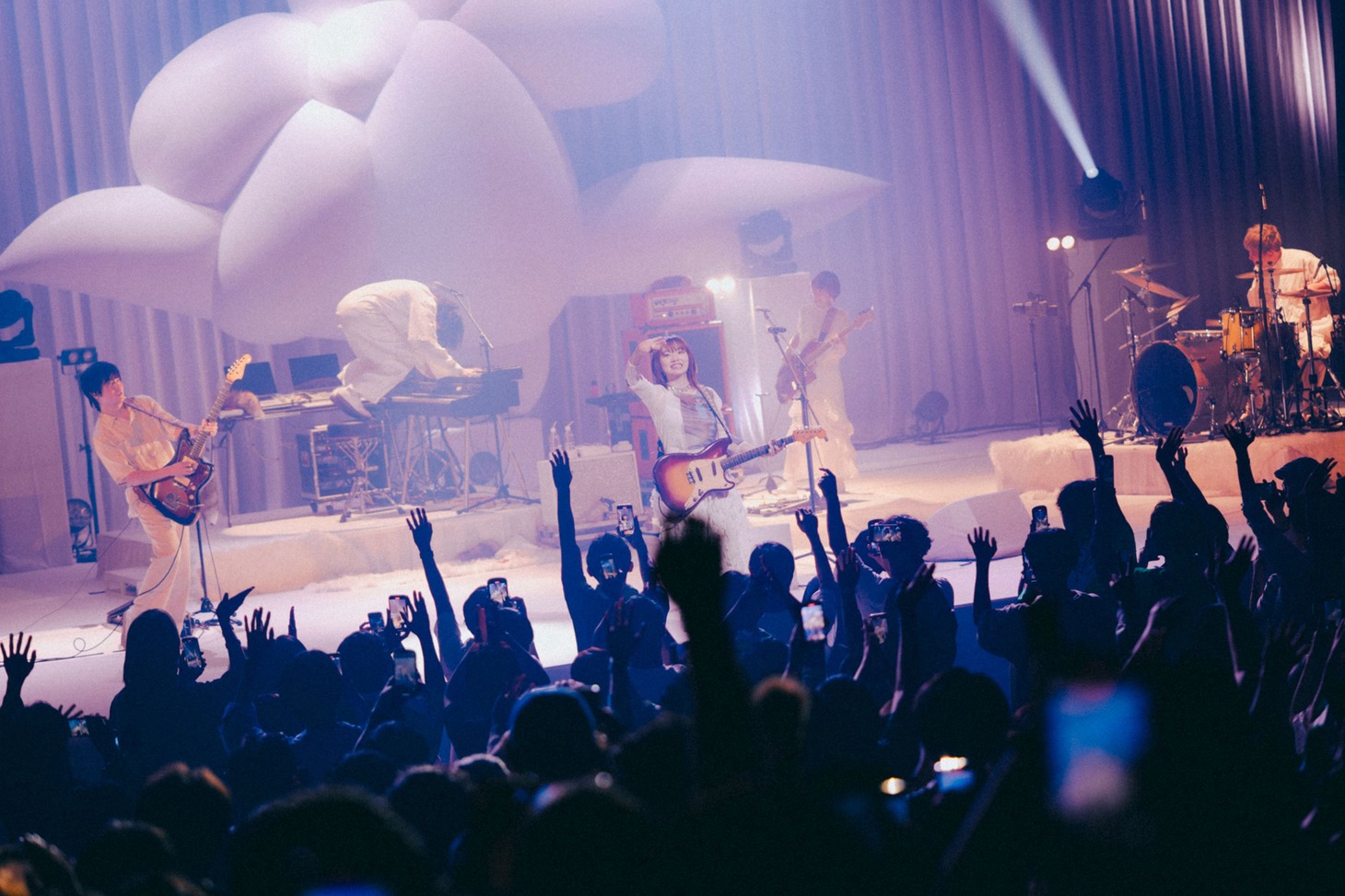「にしな ツアー『Feeling』」最終公演の様子。 （Photo by renzo masuda）
