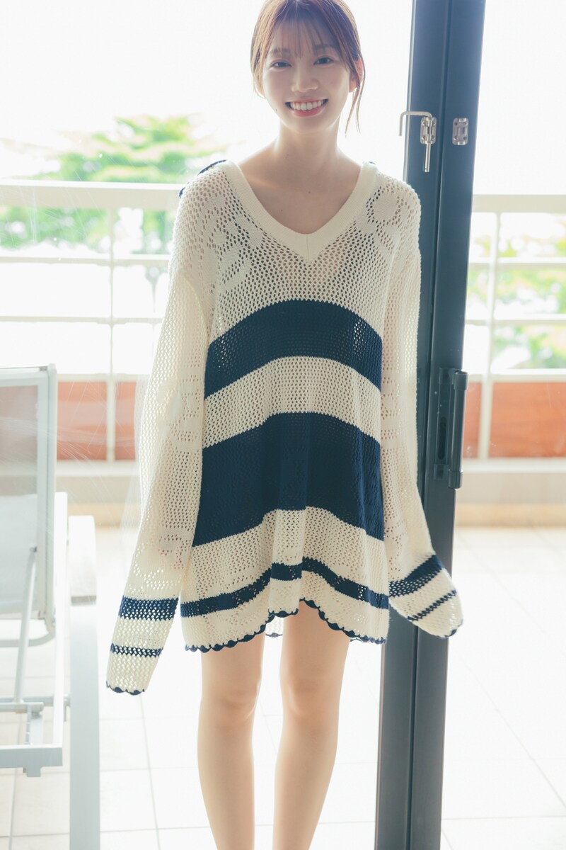 高本彩花の1st写真集(タイトル未定)より。(撮影:東京祐)(c)KOBUNSHA