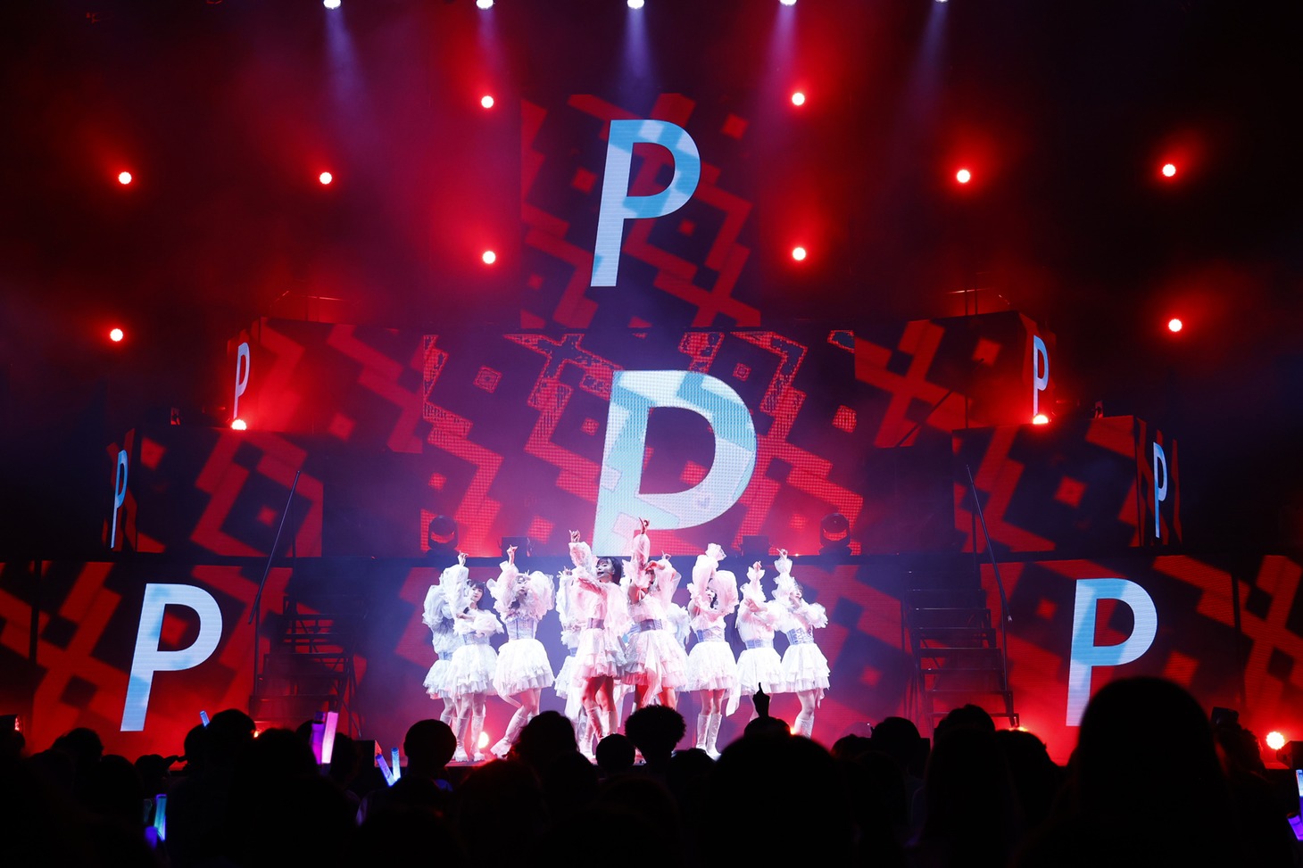 「≠ME 全国ツアー2024『やっと、同じクラス』」初日公演より。