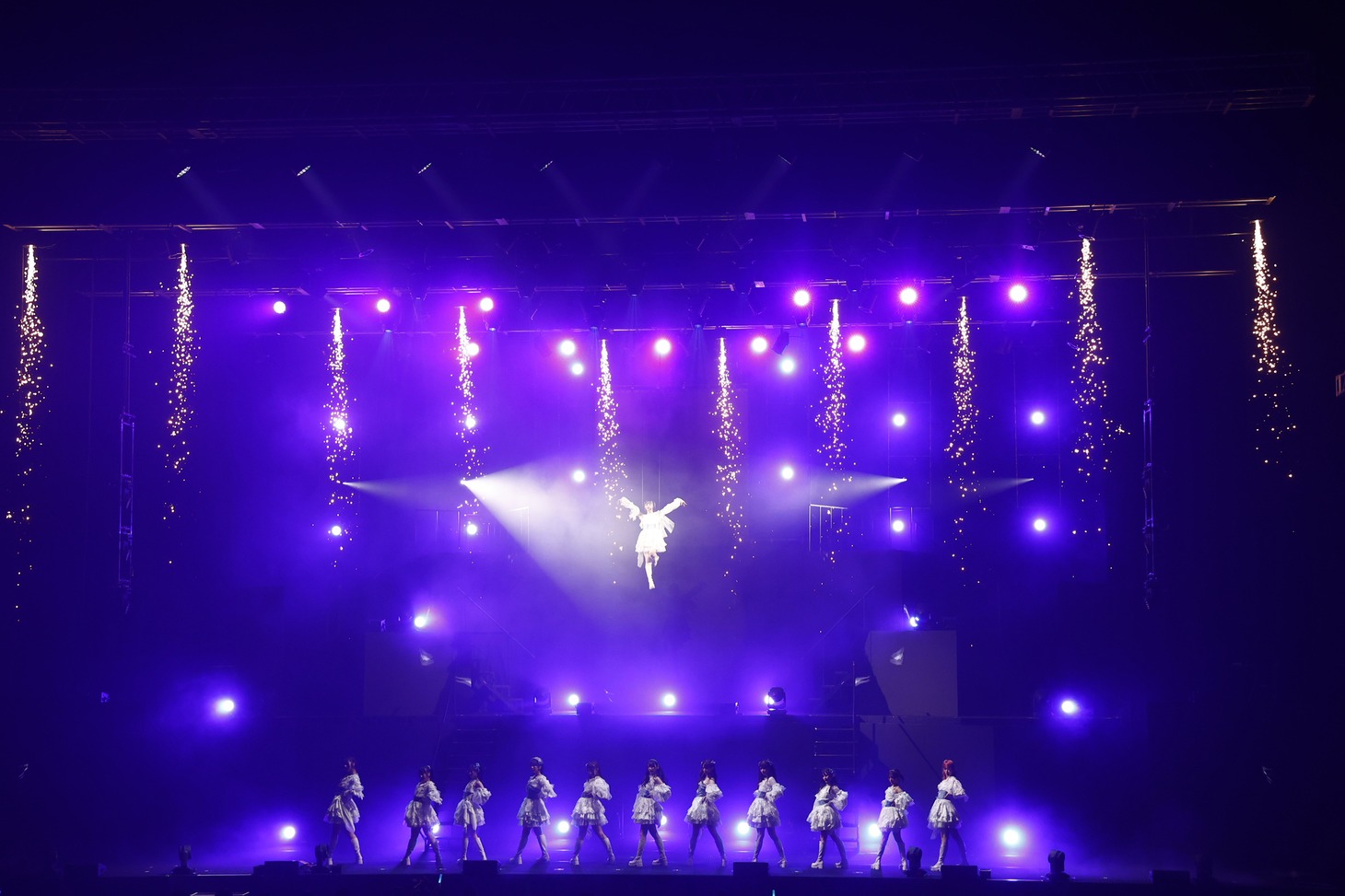 「≠ME 全国ツアー2024『やっと、同じクラス』」初日公演より。