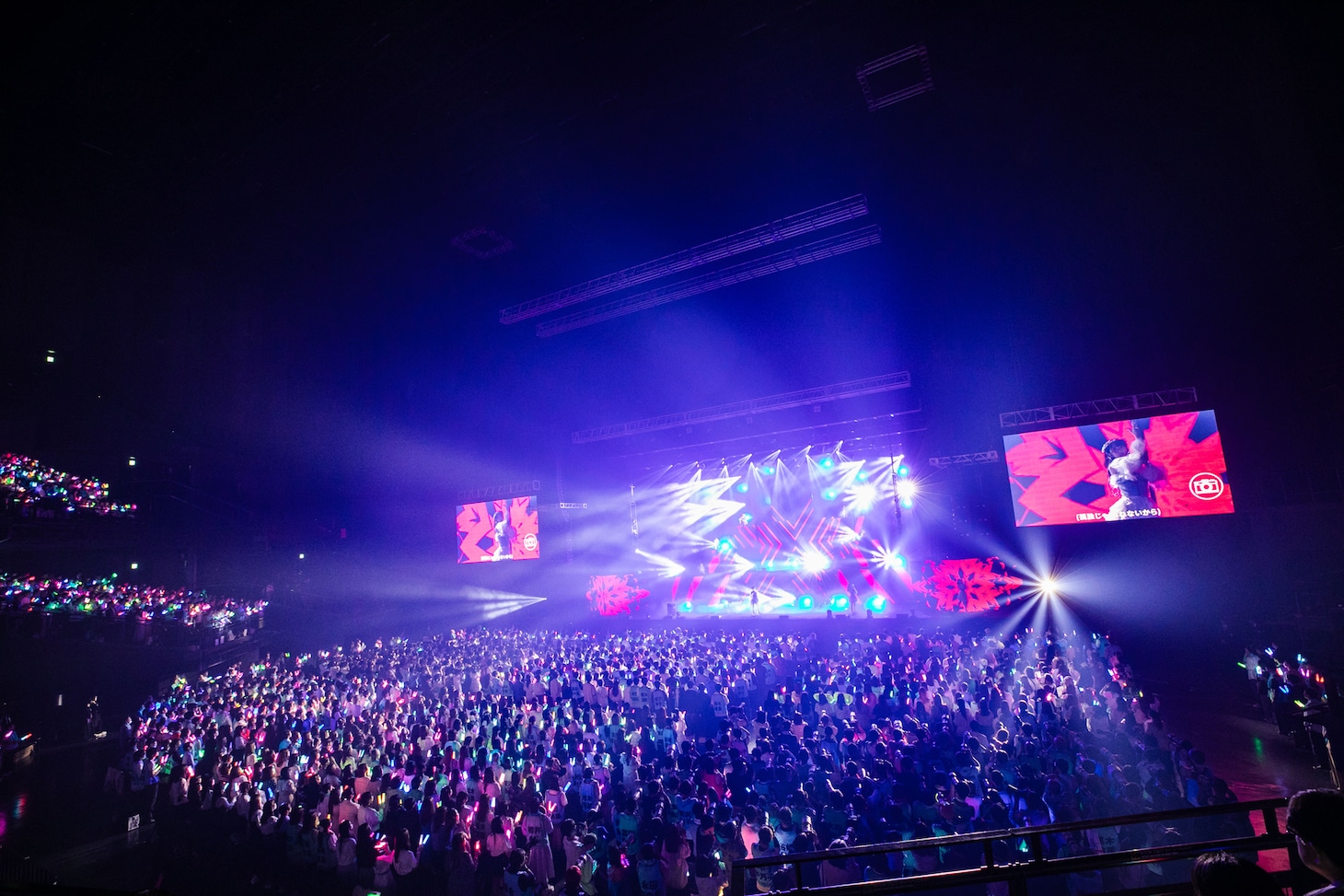 「≠ME 全国ツアー2024『やっと、同じクラス』」初日公演より。