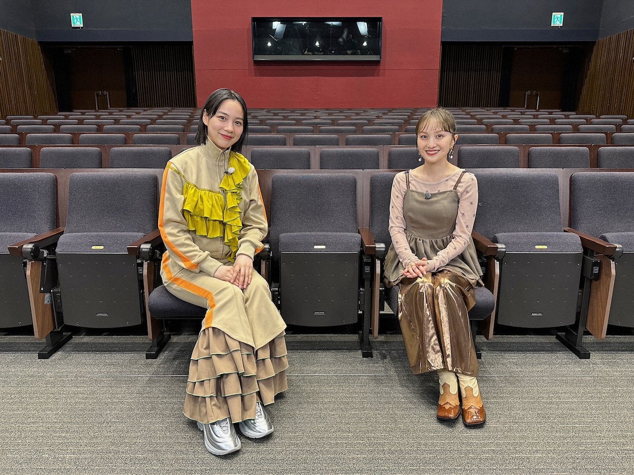 のん、大ファンの百田夏菜子とNHK「スイッチインタビュー」で語り合う