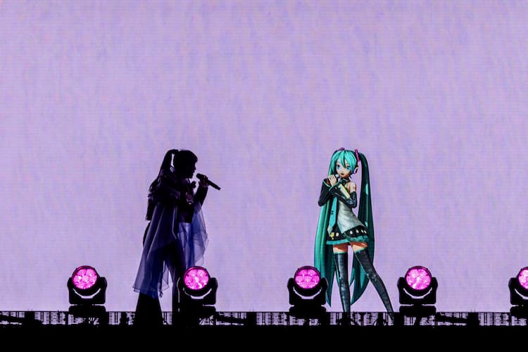Adoが国立競技場で偉業を達成、声を震わせながら語ったボカロと歌い手 