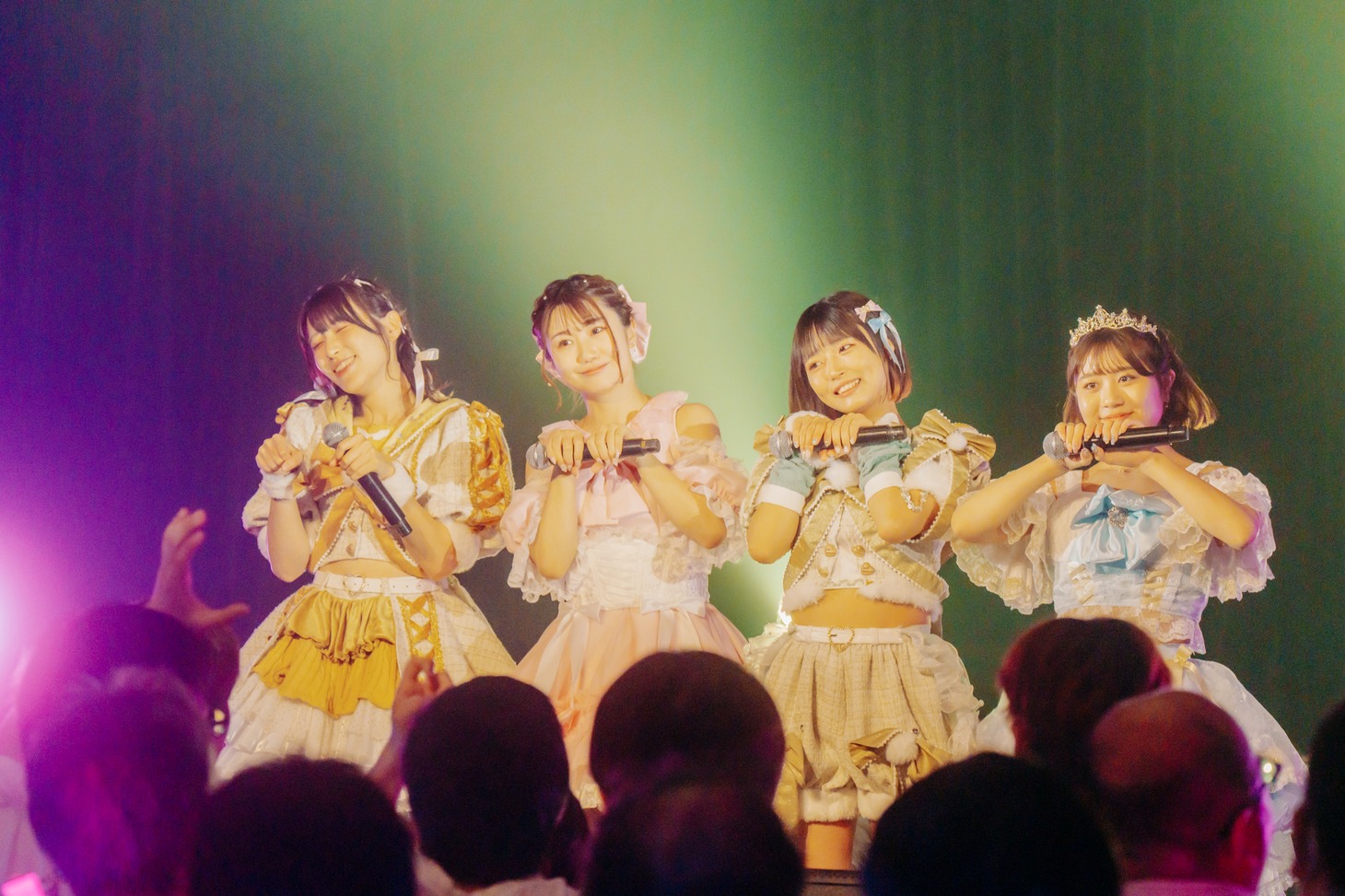 NoelliL「七瀬美優、雪梨冴愛卒業公演 ～8年の軌跡～」の様子。