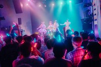 NoelliL「七瀬美優、雪梨冴愛卒業公演 ～8年の軌跡～」の様子。