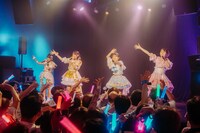 NoelliL「七瀬美優、雪梨冴愛卒業公演 ～8年の軌跡～」の様子。